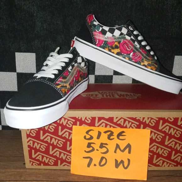 Vans Other - Vans Old Skool sz 5.5 Men 7.0 Women